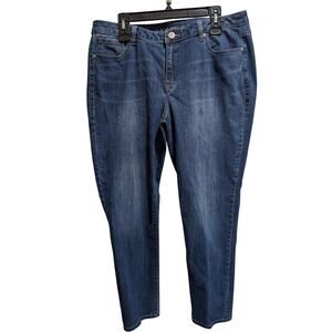 Lane Bryant Mid Rise Straight Sz 16 Medium wash Jeans